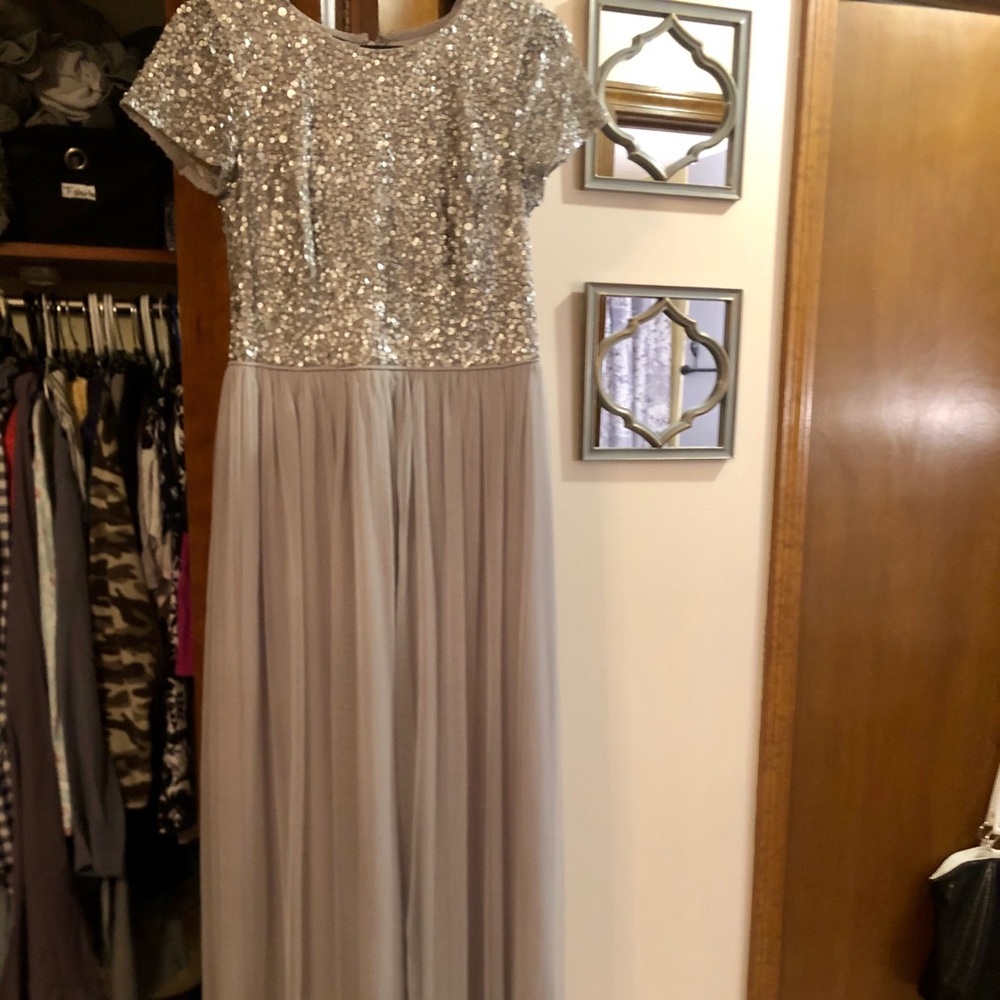 Silver gown Adrianna Pappel size 10 like
